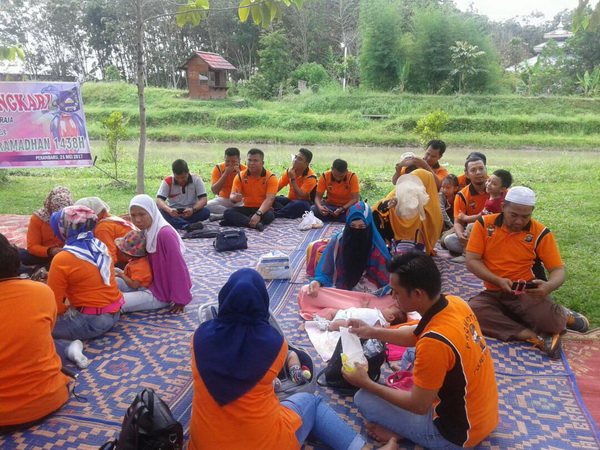 Ranting Bhayangkari Polsek Perhentian Raja Pupuk Rasa Kekeluargaan di Alam Terbuka
